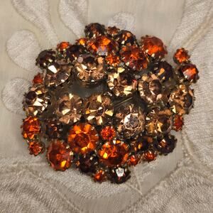 Gorgeous Vintage Dome Style Brooch Orange & Brown Rhinestone